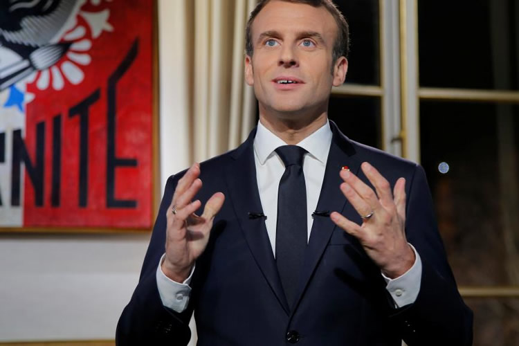 法国总统马克龙2019年元旦新年讲话