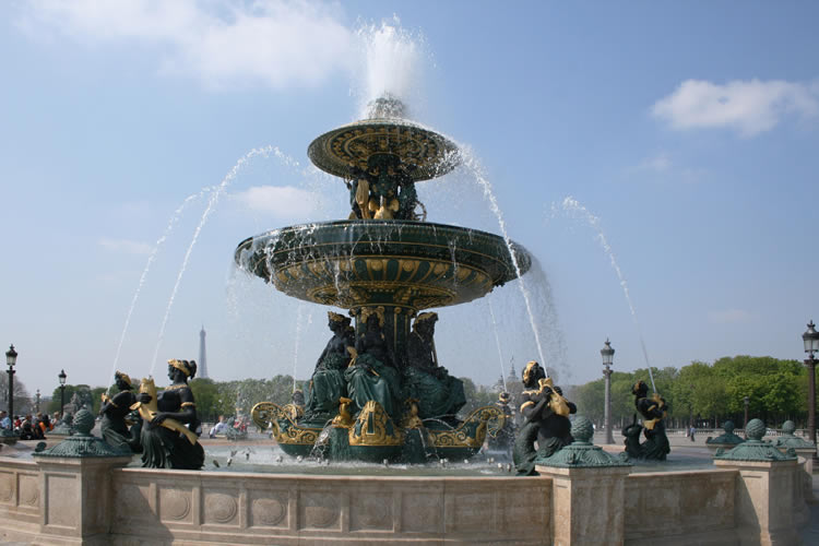 法国街头喷泉