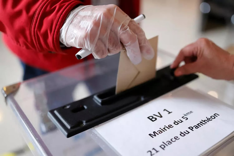 法国选举的投票箱